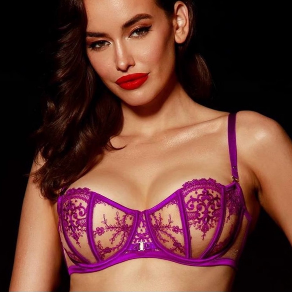 Elegant Purple Lace Bra